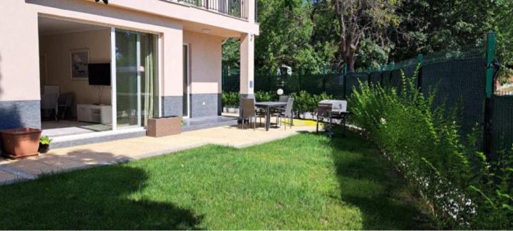 Garden Appartment Fichoza 3 - 80M From The Sea Varna Luaran gambar